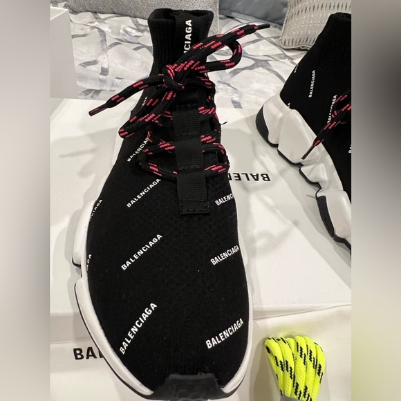 Balenciaga Texture Knit printed all over with Lace - Picture 3 of 8